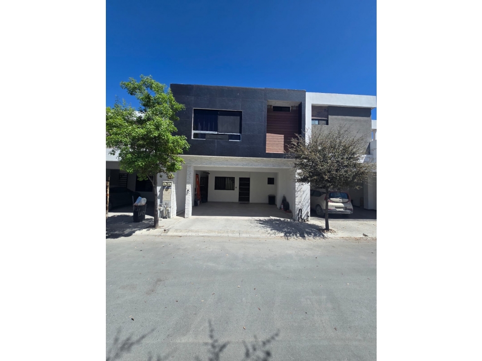 VENTA CASA EN VALLE DE PLATA APODACA