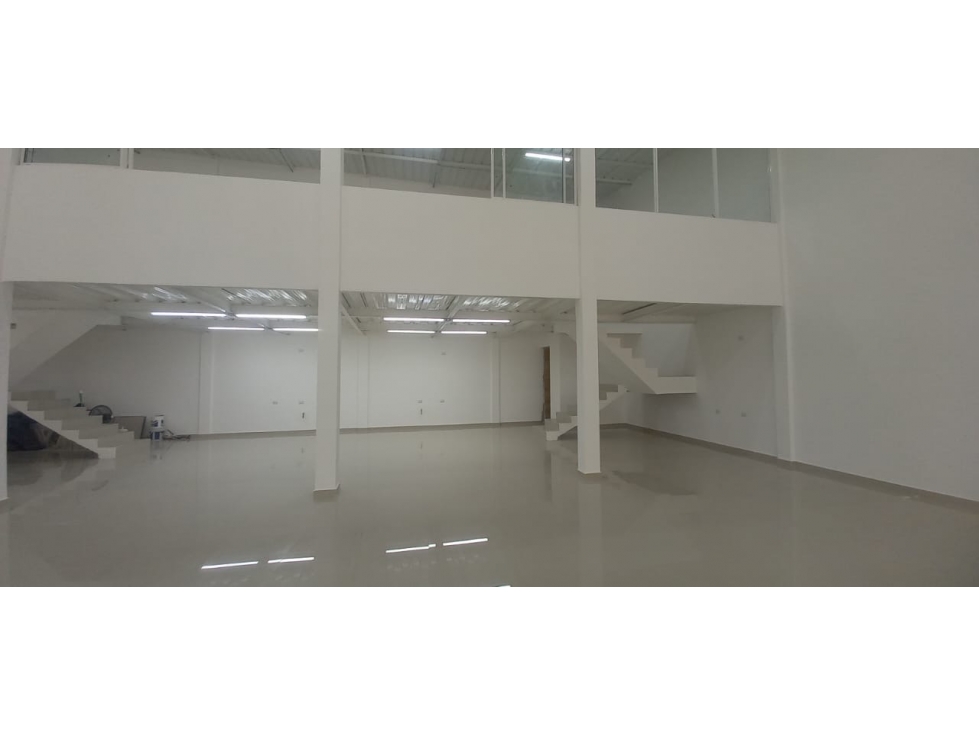 SE ARRIENDA BODEGA COMERCIAL BARANOA ATL. - 4