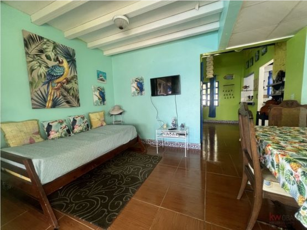 Casa Frente al Mar con Vista a Isla Grande La Guaira, Colón - 3