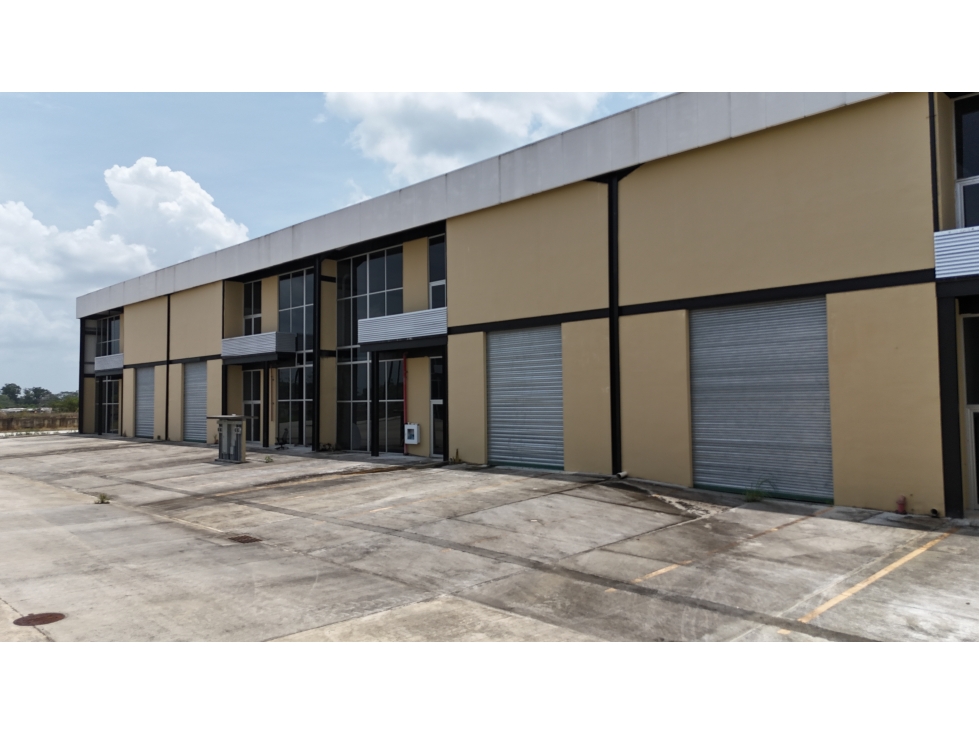 Ofibodega en Alquiler en Tocumen | 604 m²