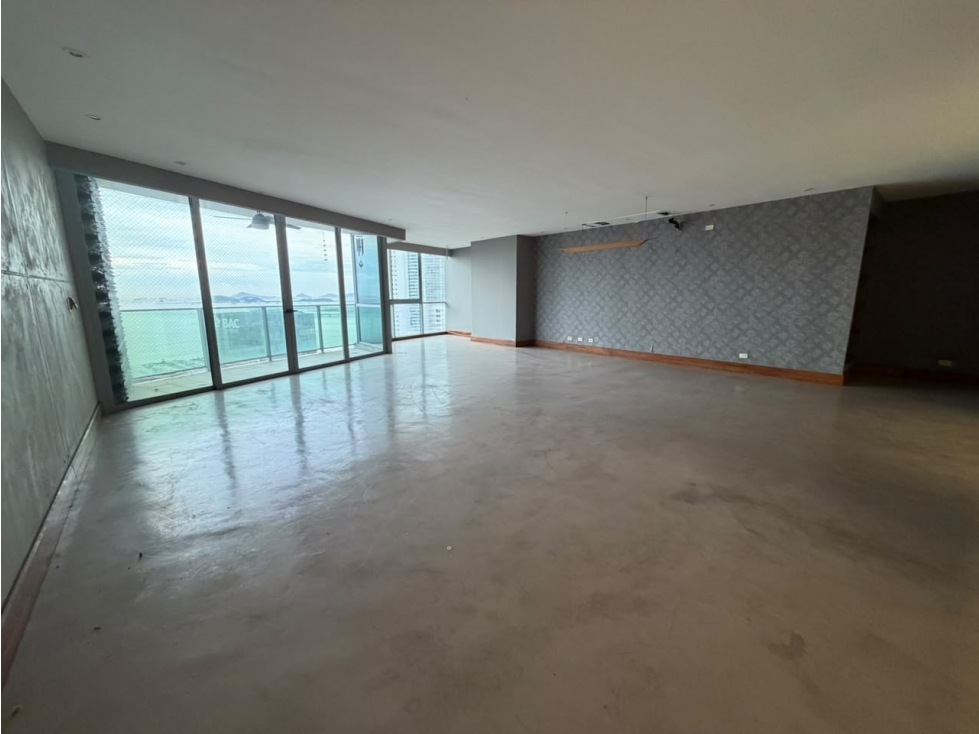 Apartamento Reposeído en Bella Vista | 287 m²