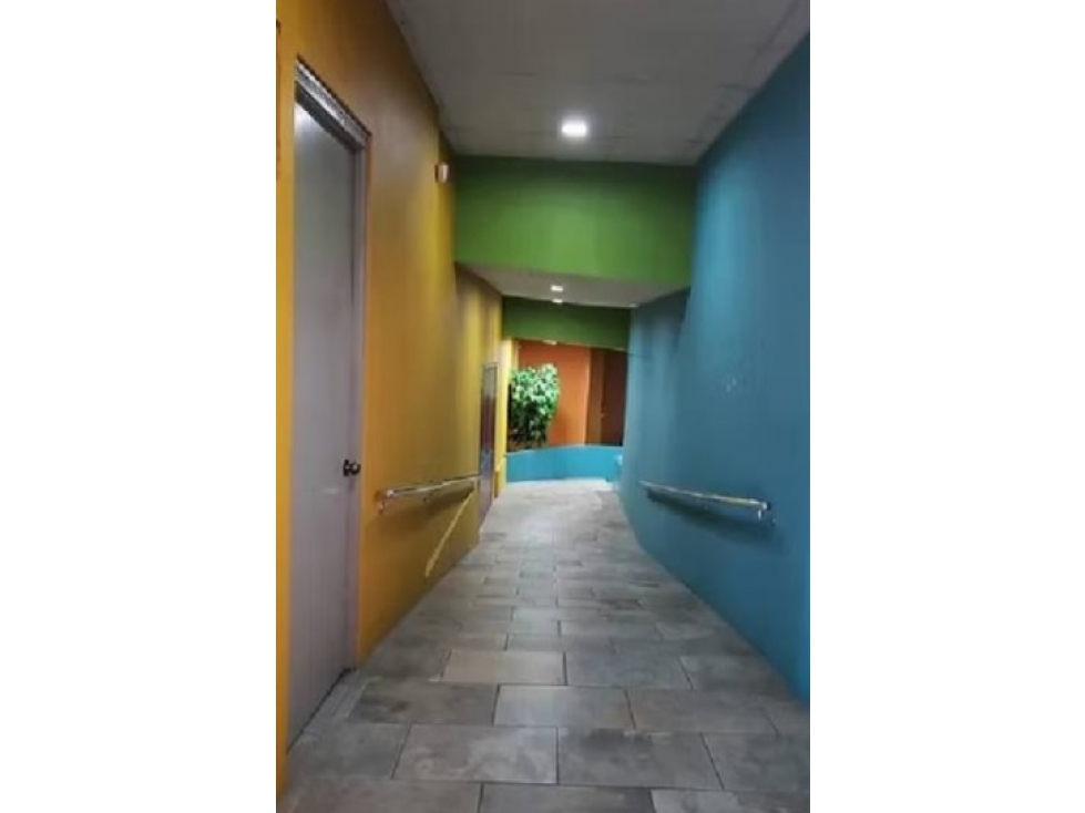 Alquiler de Local Comercial en San Francisco — foto 3