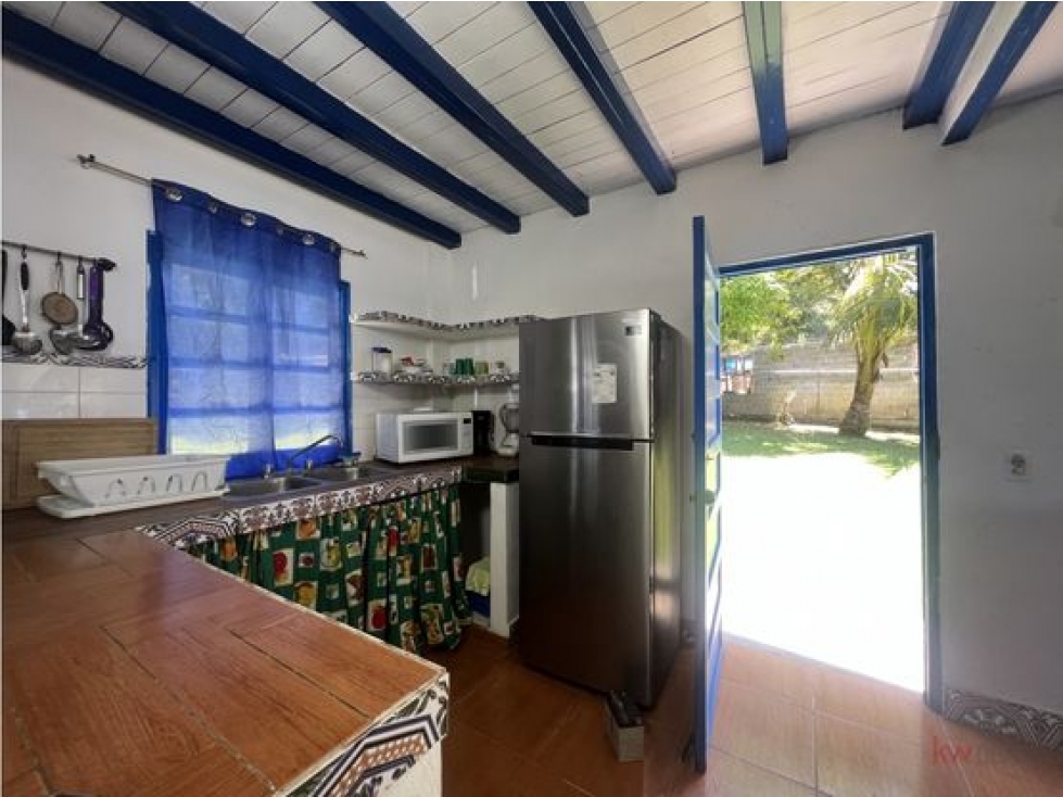Casa Frente al Mar con Vista a Isla Grande La Guaira, Colón - 6