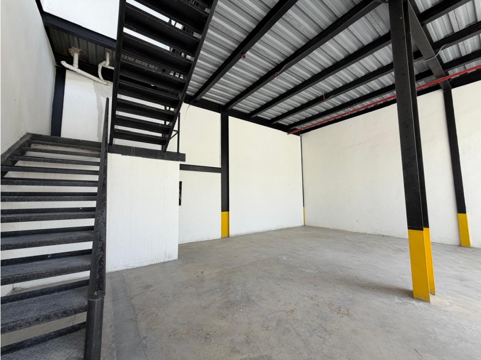 Ofibodega en Alquiler en Tocumen | 497 m² — foto 2