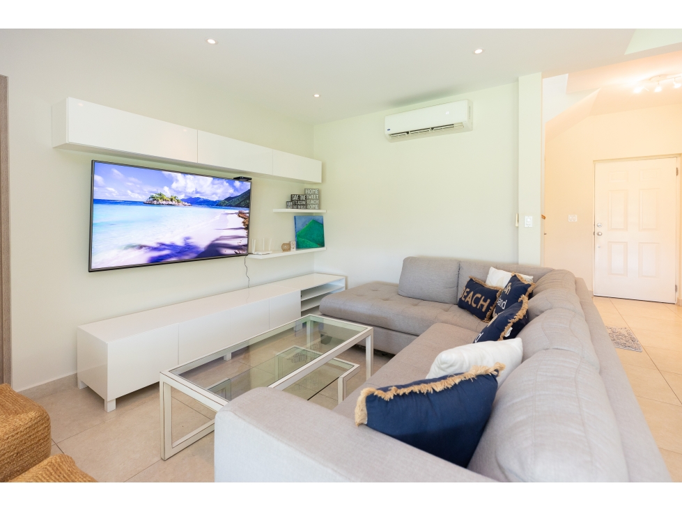 Casa en Venta con Amenidades Única en Bijao, Quarry States - 3