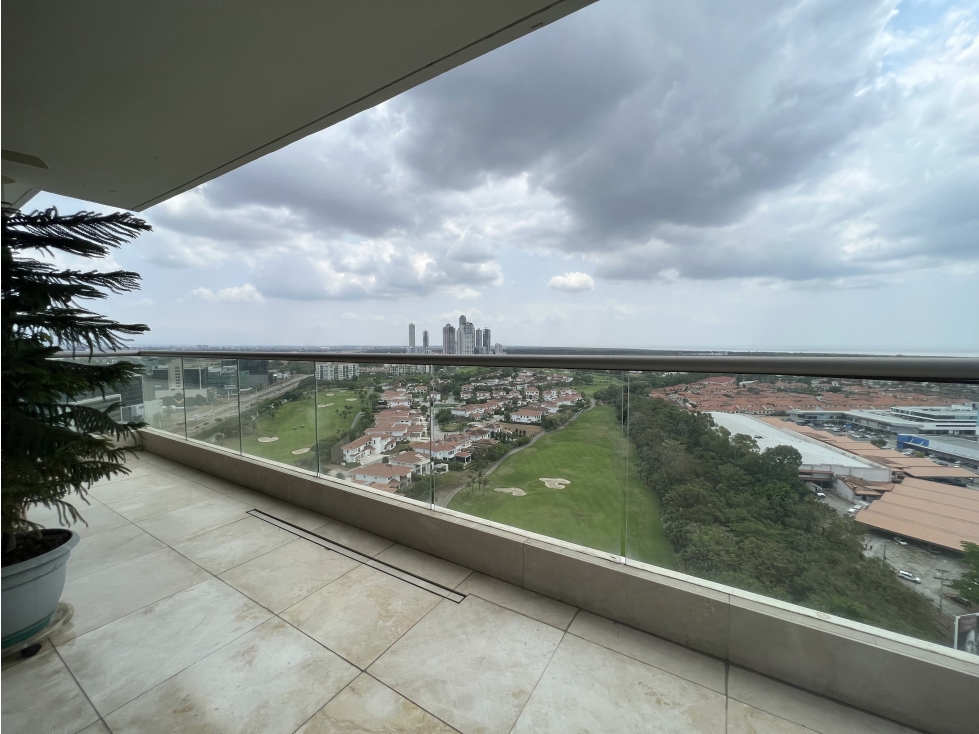 Venta de apartamento en PH Greengarden, Santa María