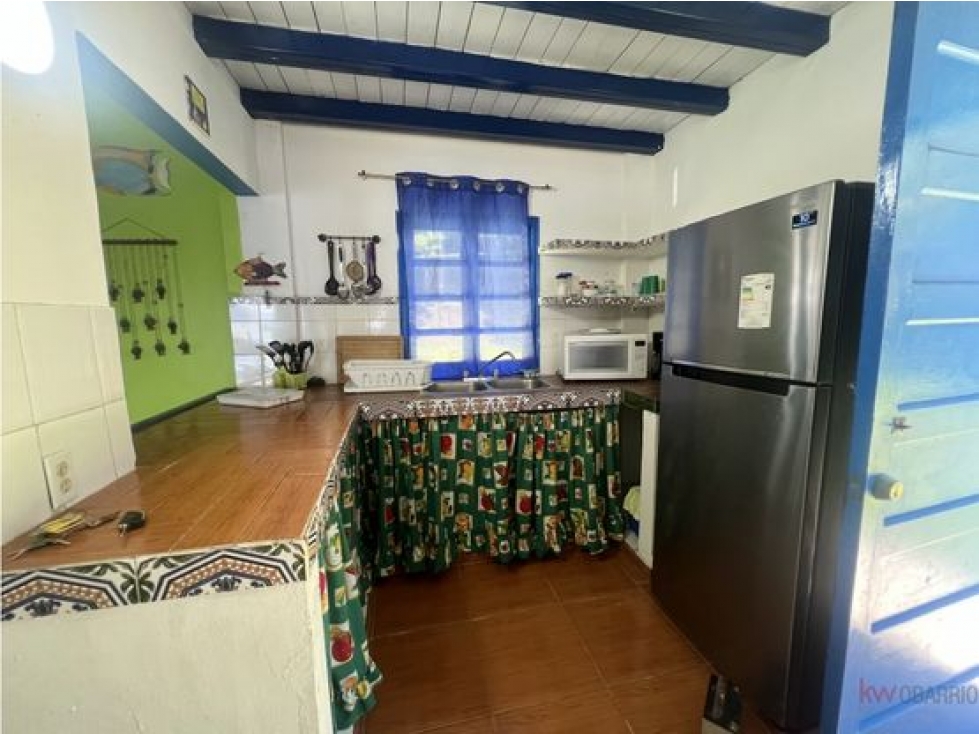 Casa Frente al Mar con Vista a Isla Grande La Guaira, Colón - 5