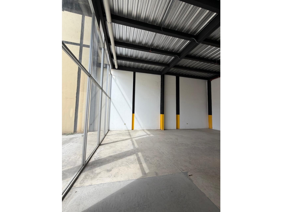Ofibodega Moderna en Alquiler | Tocumen — foto 2