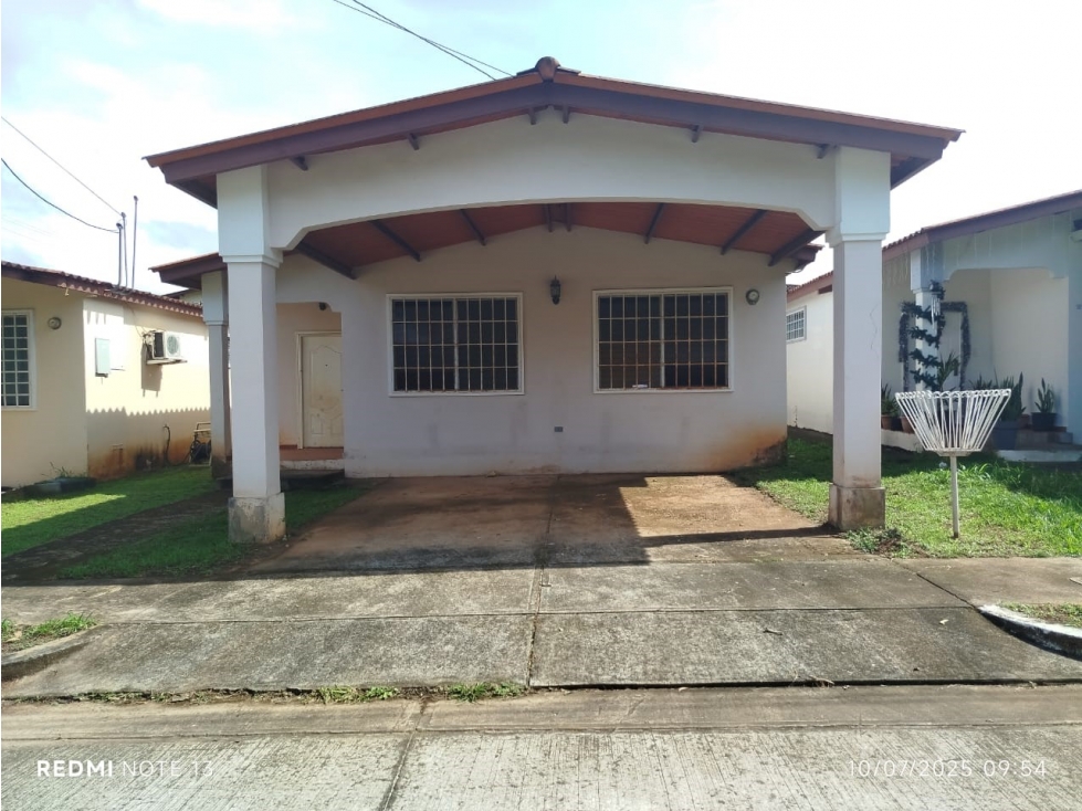 Venta de casa (propiedad reposeída) Brisas del Golf, Arraiján