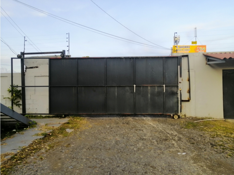 Terreno en Venta Avenida Santa Elena, Parque Lefevre — foto 2