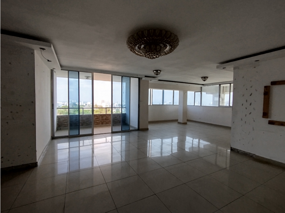 Apartamento en Venta en Betania | PH Crystal Hills | 198m² | Reposeído — foto 4