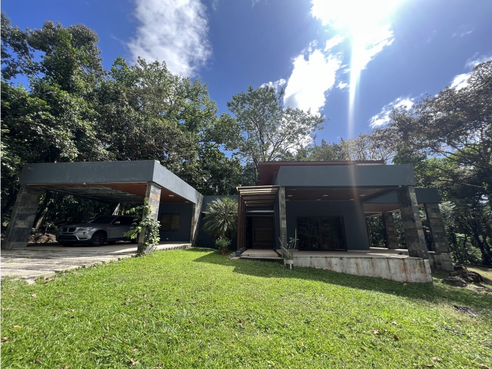 Venta: Casa de Montaña en Altos del María