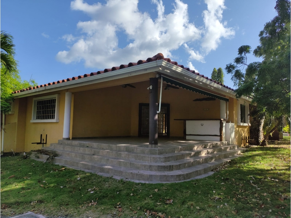 Venta de Casa con Piscina en Coronado Remate Bancario — foto 2