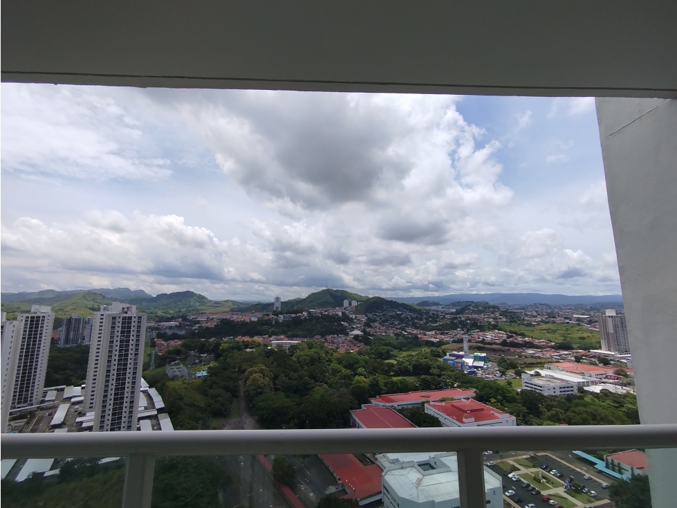 Venta de Apartamento PH Kings Park, Condado del Rey
