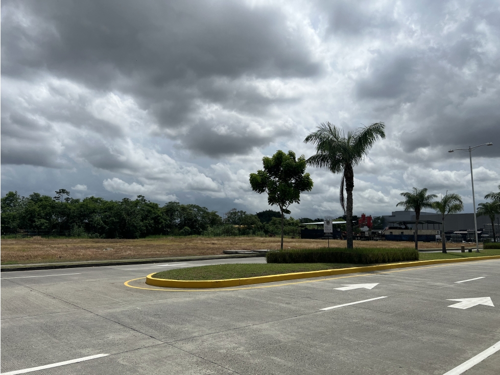 Lote en venta en Santa María Business District 2,620 m² — foto 6