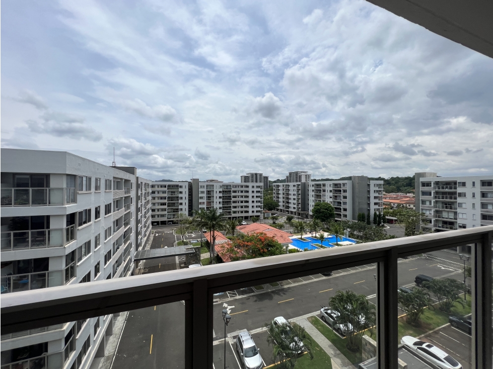 Venta de Apartamento Reposeído Bancario en PH Midrise, Panamá Pacífico