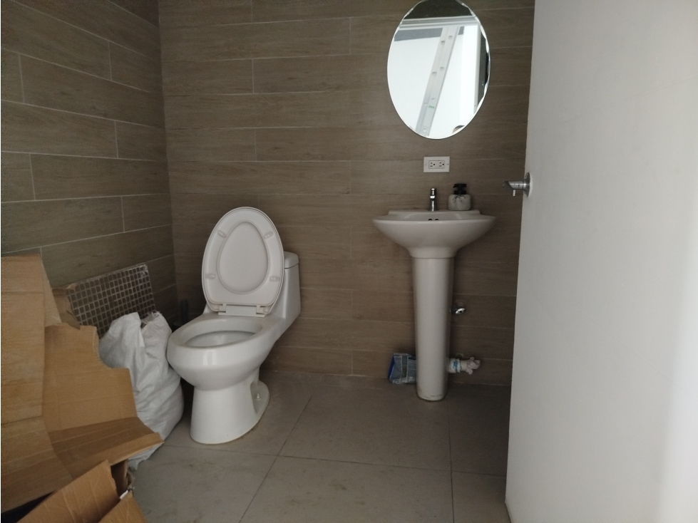 SE ALQUILA LOCAL COMERCIAL BALBOA BAY, BELLA VISTA — foto 6