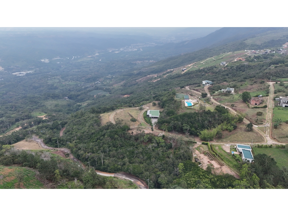 Lote en venta en Condominio Vista Real 1.318 m² - 1