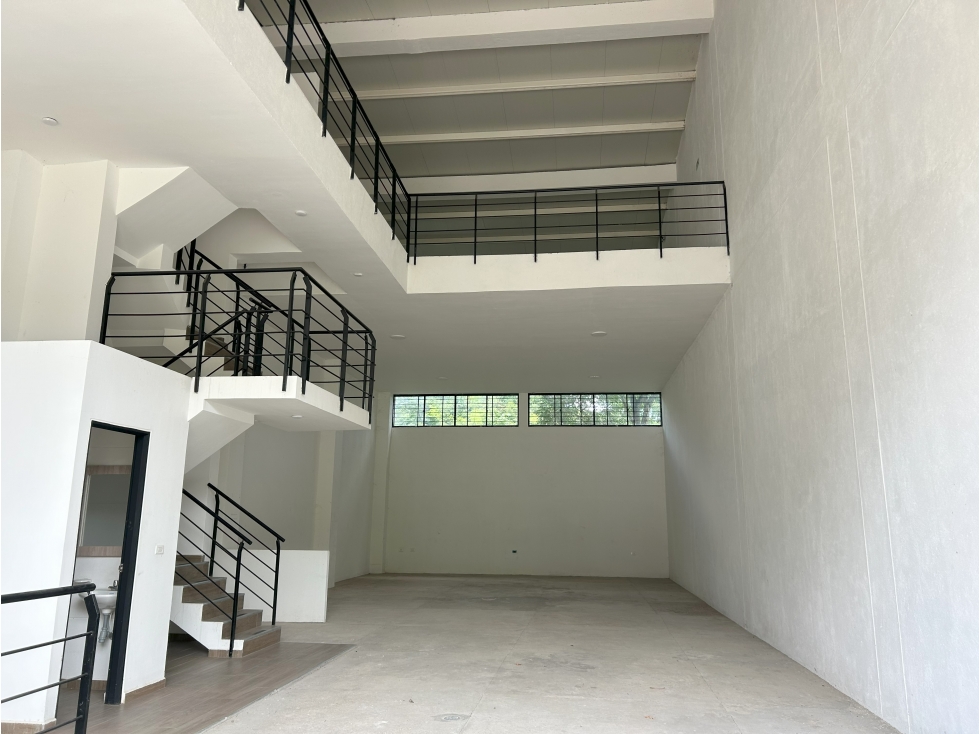 En Venta Bodegas Industriales #2 en San Gil, Barrio La Feria - 2