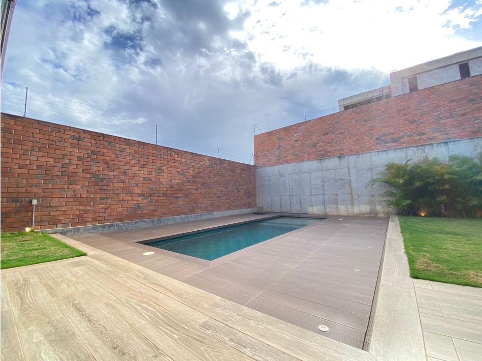 En Venta Casa Campestre en Colina del Marqués, Ruitoque Bajo - 3