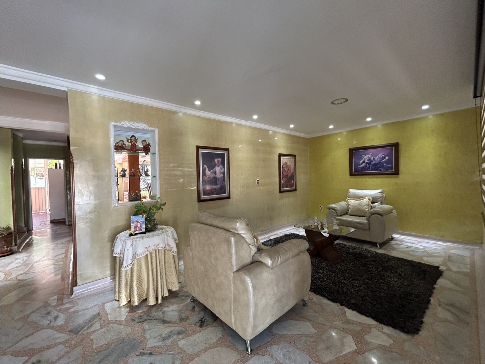 Casa en Venta en La Victoria | 490 m² Construidos | 5 Habitaciones — foto 3