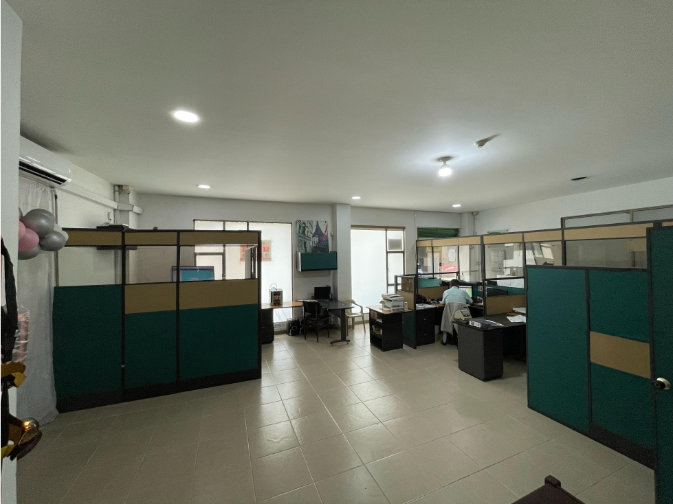 En Venta Bodega en Girón (Barrio La Esmeralda) - 5