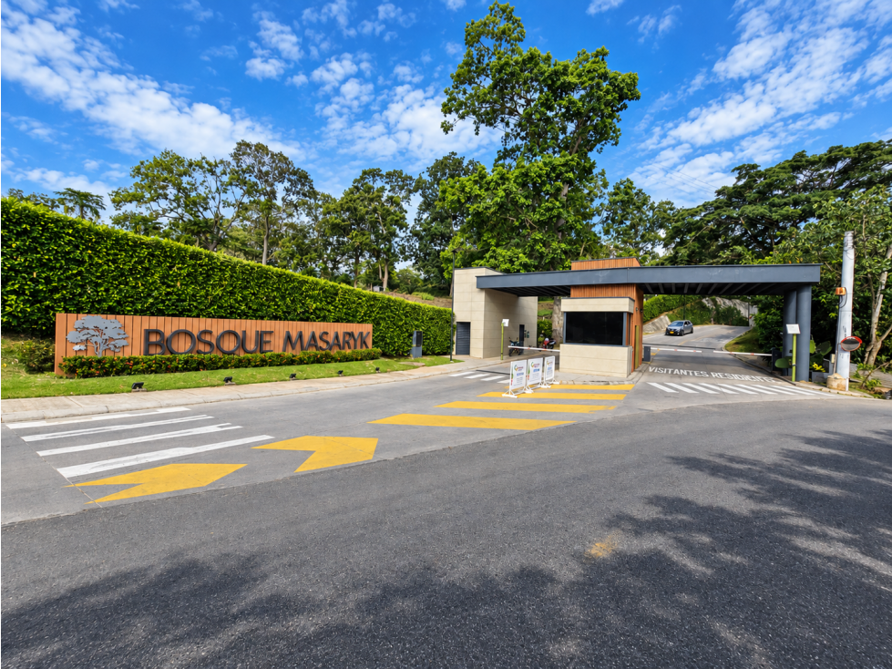 LOTE EN VENTA DE 603 m² BOSQUE MASARYK | CONJUNTO CERRADO - 1