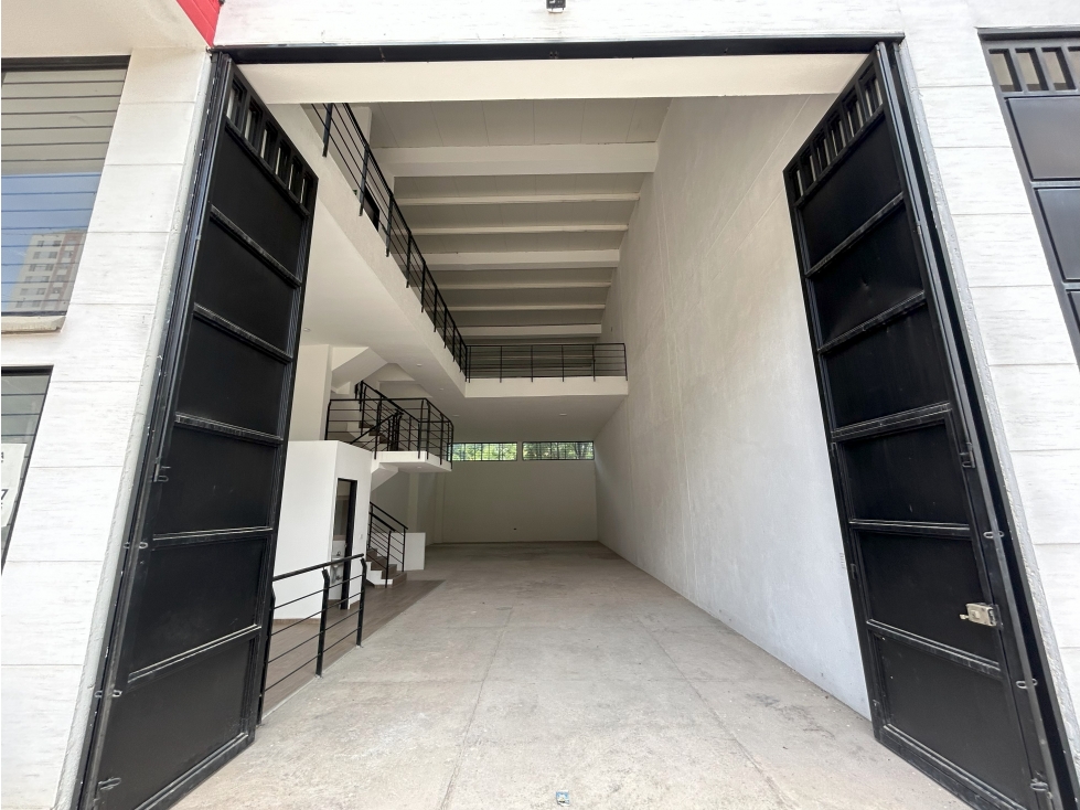En Venta Bodegas Industriales #2 en San Gil, Barrio La Feria - 5