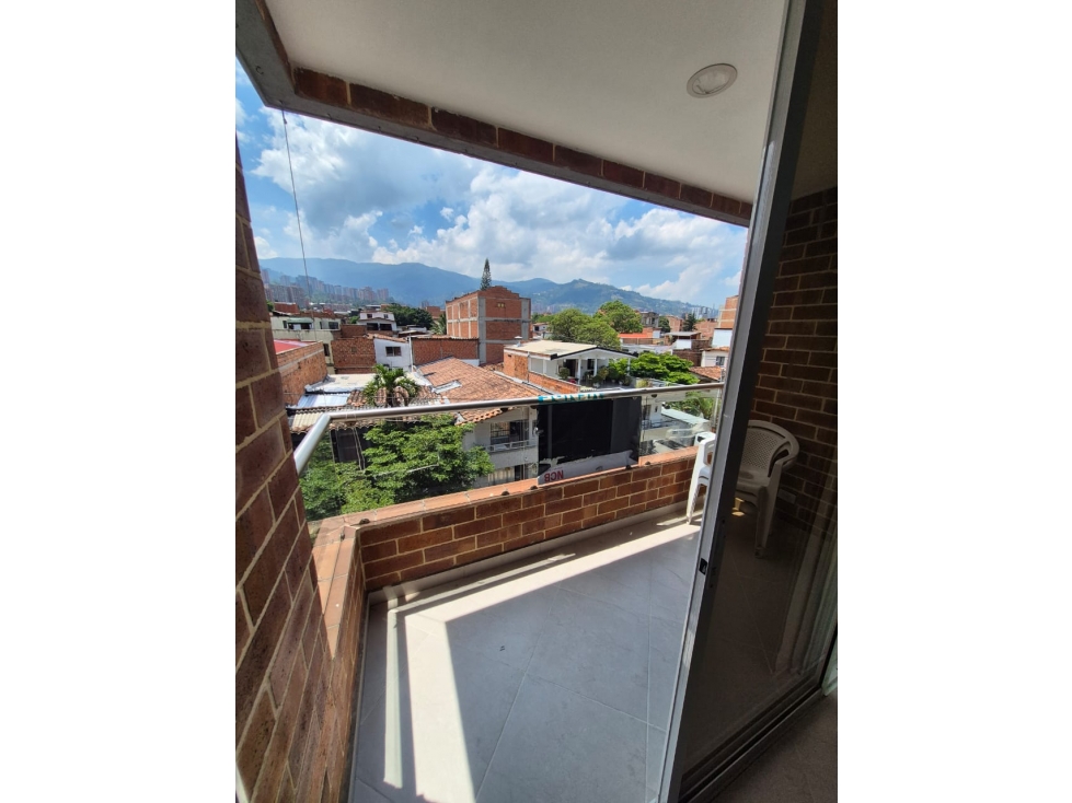 Venta de Apartamento Con DESCUENTO en Envigado Antioquia — foto 2