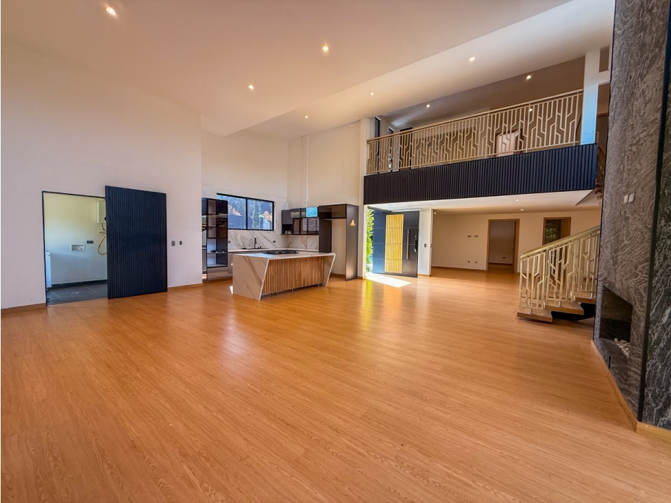 Casa de Lujo en Venta - El Escobero — foto 4
