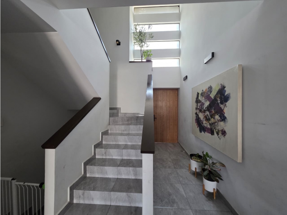 CASA EN VENTA CUMBRES ELITE - 5