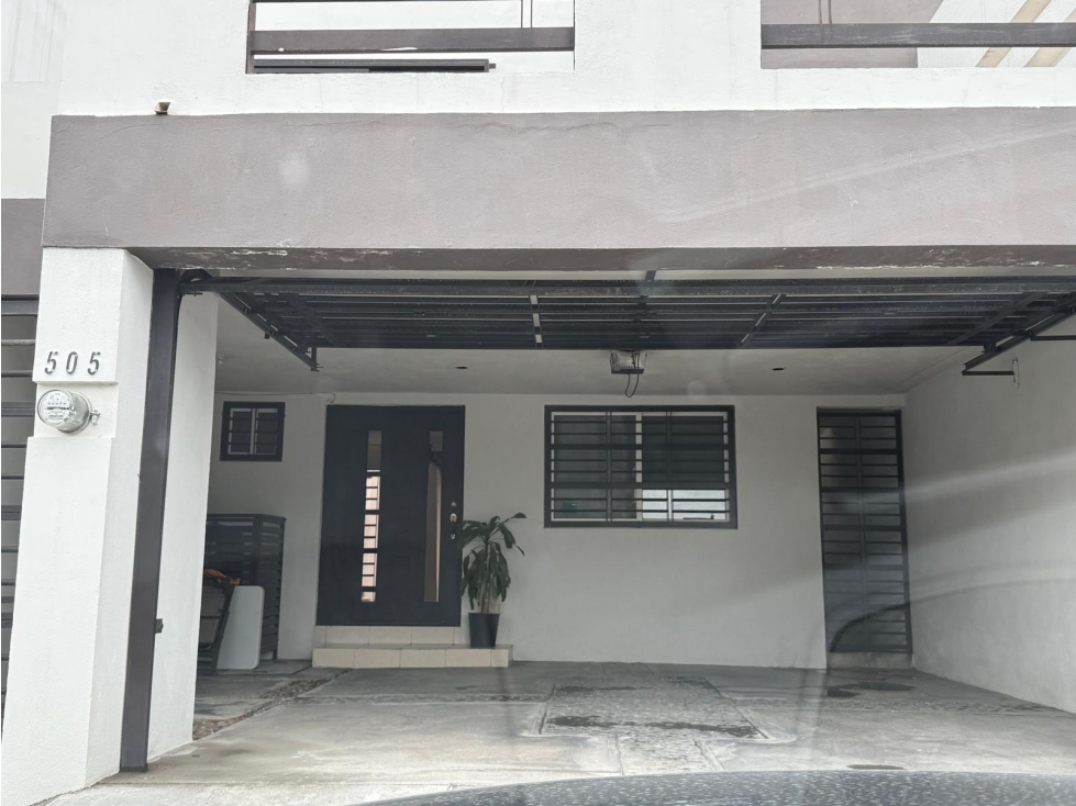 CASA EN RENTA PUERTA DE HIERRO — foto 3