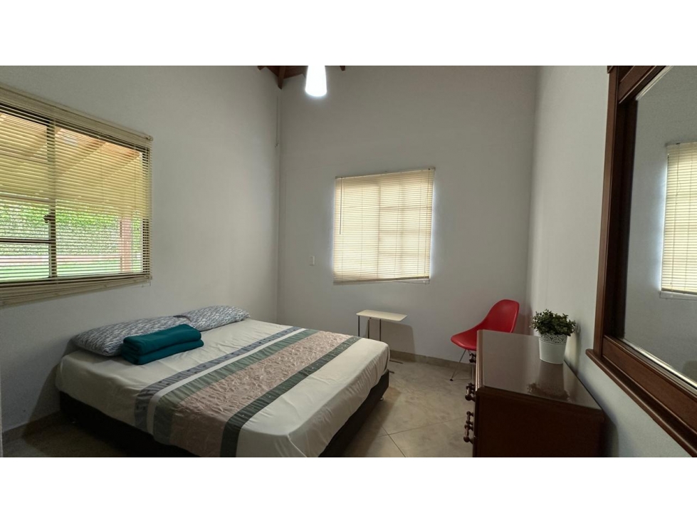 HERMOSA CASA CAMPESTRE CON PISCINA EN VENTA, SECTOR COMBIA PEREIRA — foto 3