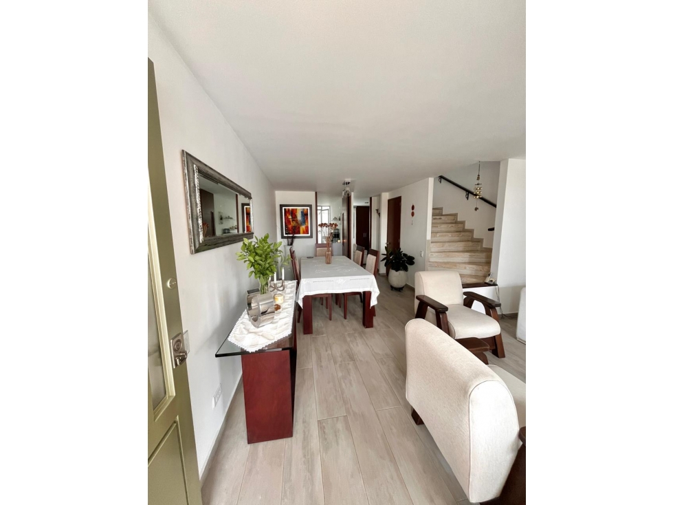 Vendo hermosa casa remodelada, sector Bulevares Pereira — foto 3