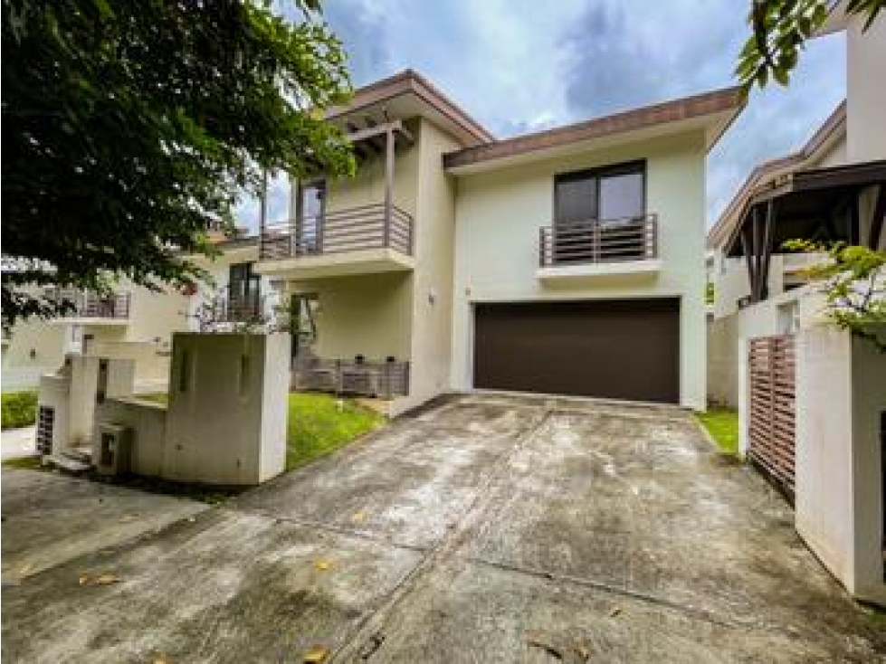 VENTA DE CASA EN PH NATIVA - 304 M2 - PANAMÁ PACÍFICO