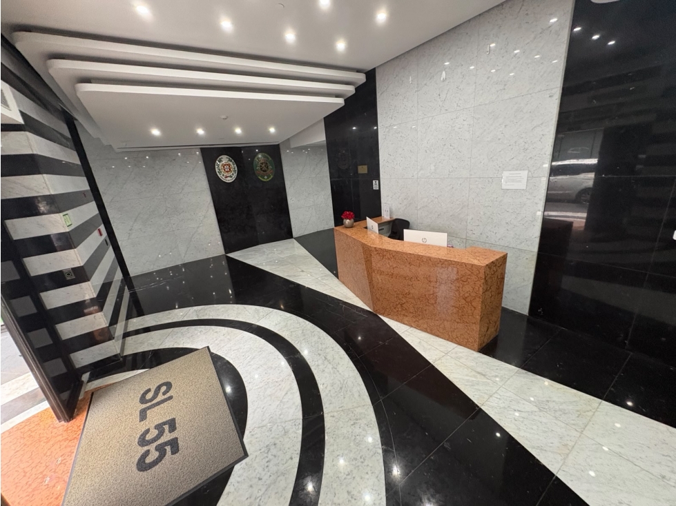 VENTA DE OFICINAS EN TORRE SL - 55- OBARRIO PISO COMPLETO