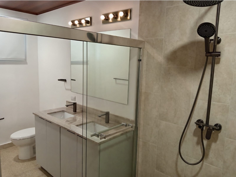 CASA - ALQUILER EN LA ALAMEDA - BETANIA- 4 RECÁMARAS - 820 M² TERRENO — foto 4