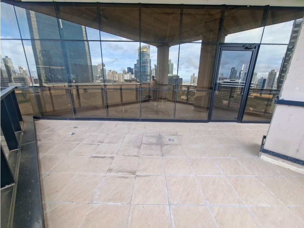 VENTA DE PENTHOUSE EN EL CORAZON DE OBARRIO- EN GRIS. — foto 2