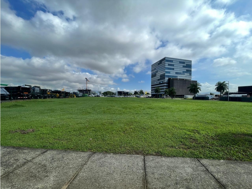 VENTA DE TERRENO DE 4894 M2 - PH SANTA MARIA BUSINESS DISTRIC — foto 2