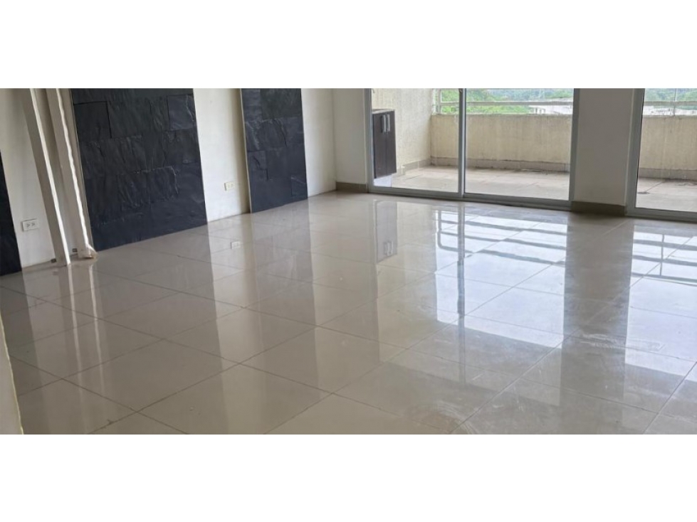 VENTA DE APARTAMENTO EN ALTAMIRA GARDEN 150M2 — foto 2