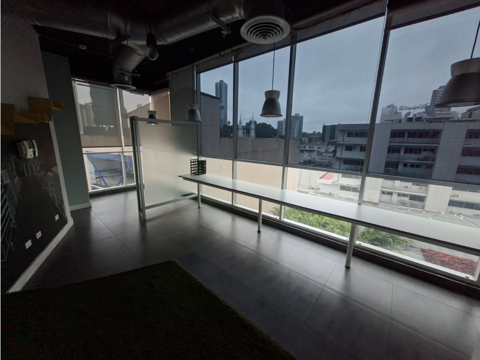 VENTA DE OFICINA 115 M2 EN PH MOLON TOWER AMPLIO ESPACIO-BELLA VISTA