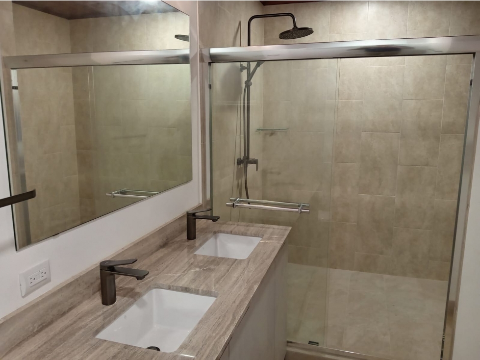 CASA - ALQUILER EN LA ALAMEDA - BETANIA- 4 RECÁMARAS - 820 M² TERRENO — foto 5