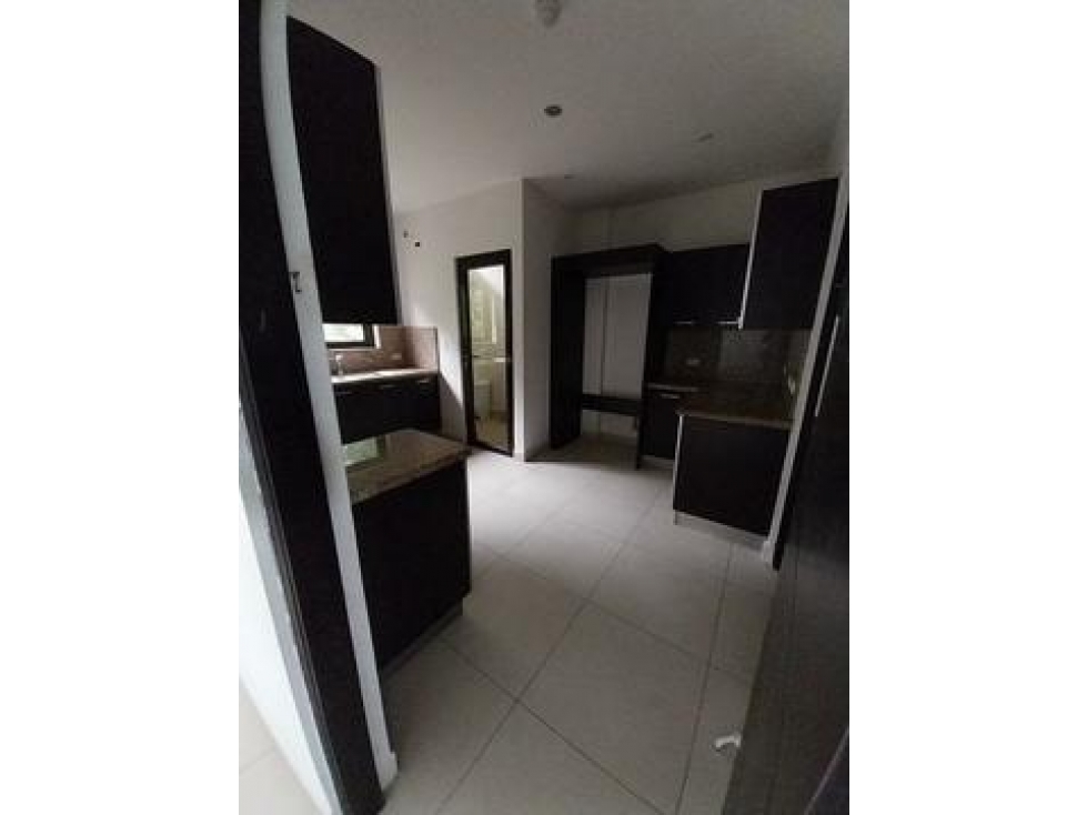 VENTA DE APARTAMENTO EN CLAYTON - PH EMBASSY VILLAGE — foto 4