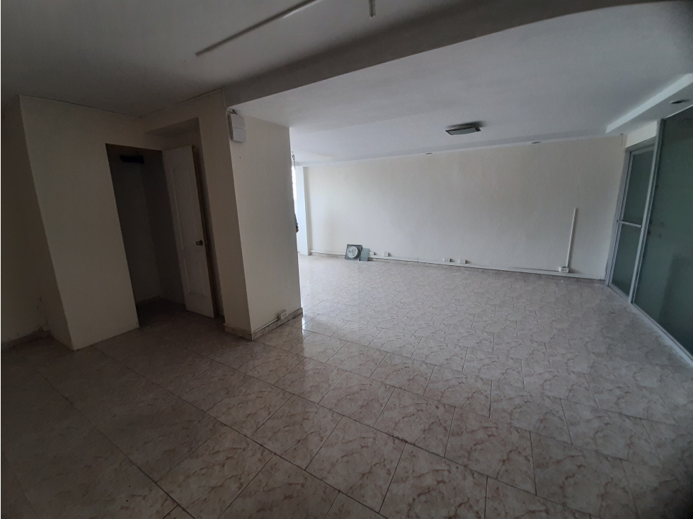VENTA - LOCAL COMERCIAL EN PH JENNY III - PB LOCAL 2 PARQUE LEFEVRE - 6