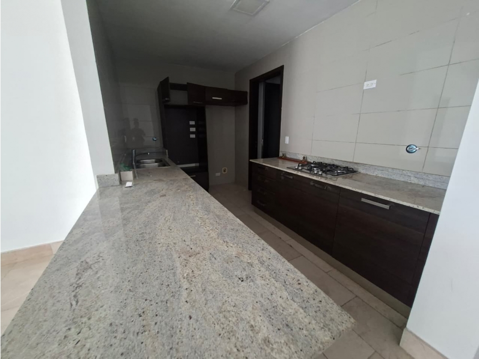 Venta de Apartamento de 191 m² - PH Grand Tower, Punta Pacífica — foto 3
