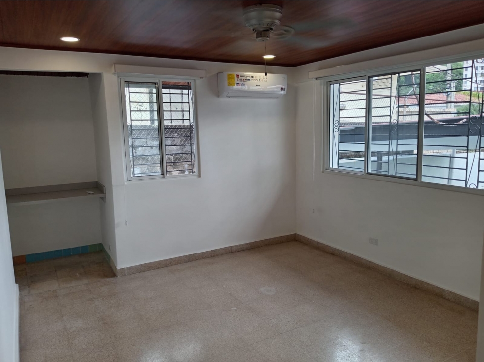 CASA - ALQUILER EN LA ALAMEDA - BETANIA- 4 RECÁMARAS - 820 M² TERRENO — foto 3