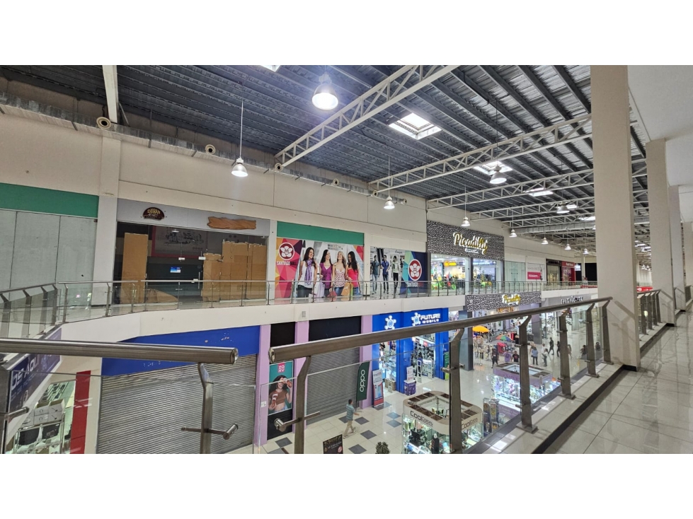 VENTA DE LOCAL COMERCIAL EN SANTIAGO MALL- 92.67 M2 - 3