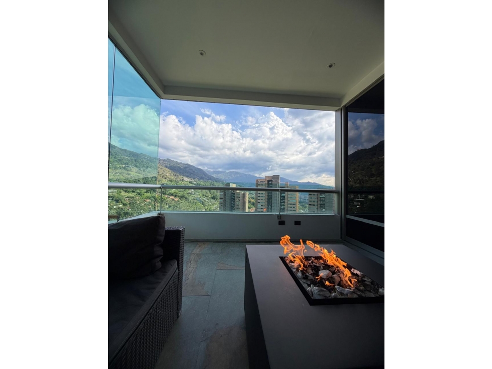 Apartamento de Lujo en Venta Poblado Los Balsos Medellín — foto 2