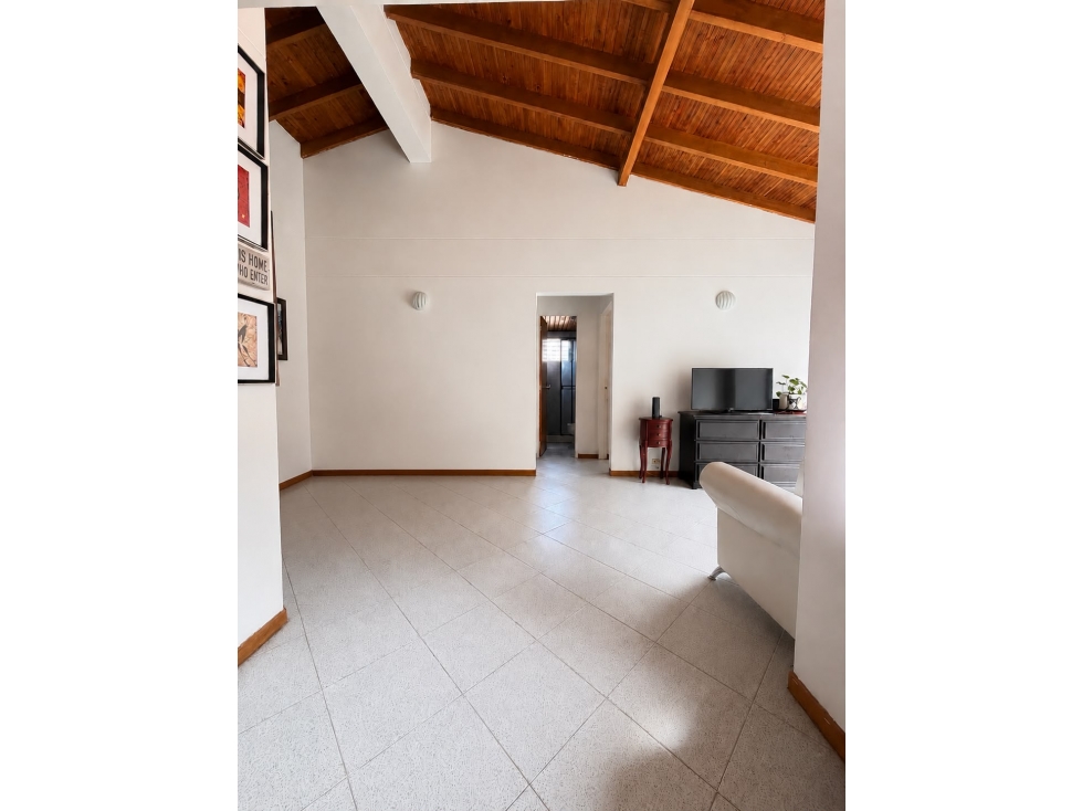 Apartamento en Venta Loma de Los Bernal Medellin — foto 2