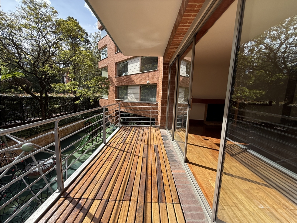 APARTAMENTO EN CHICO RESERVADO CLUB HOUSE